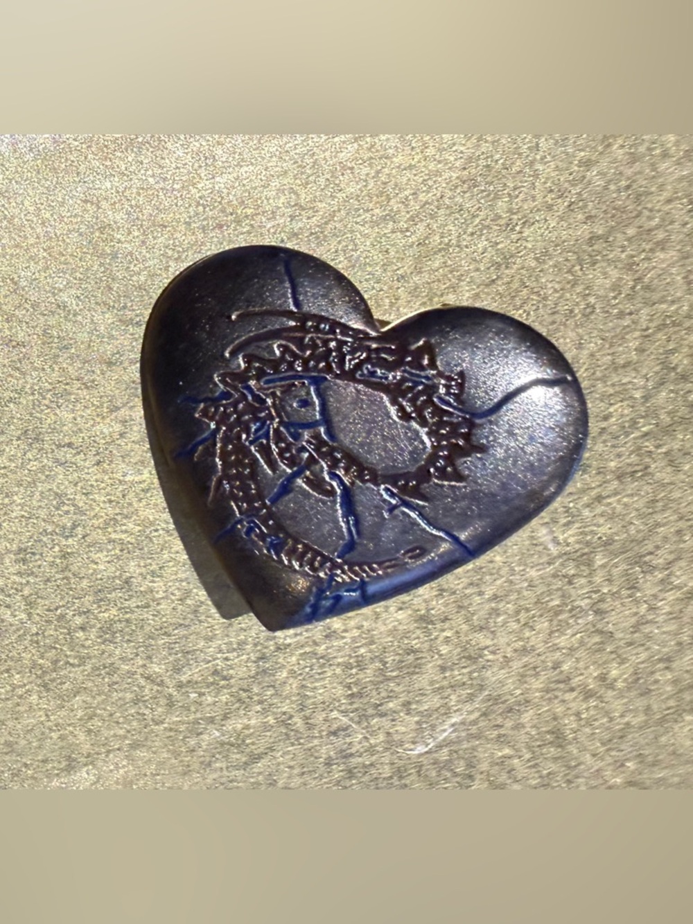 Vintage 2006 Eragon heart dragon collectable pin movie merchandise - Picture 3 of 4